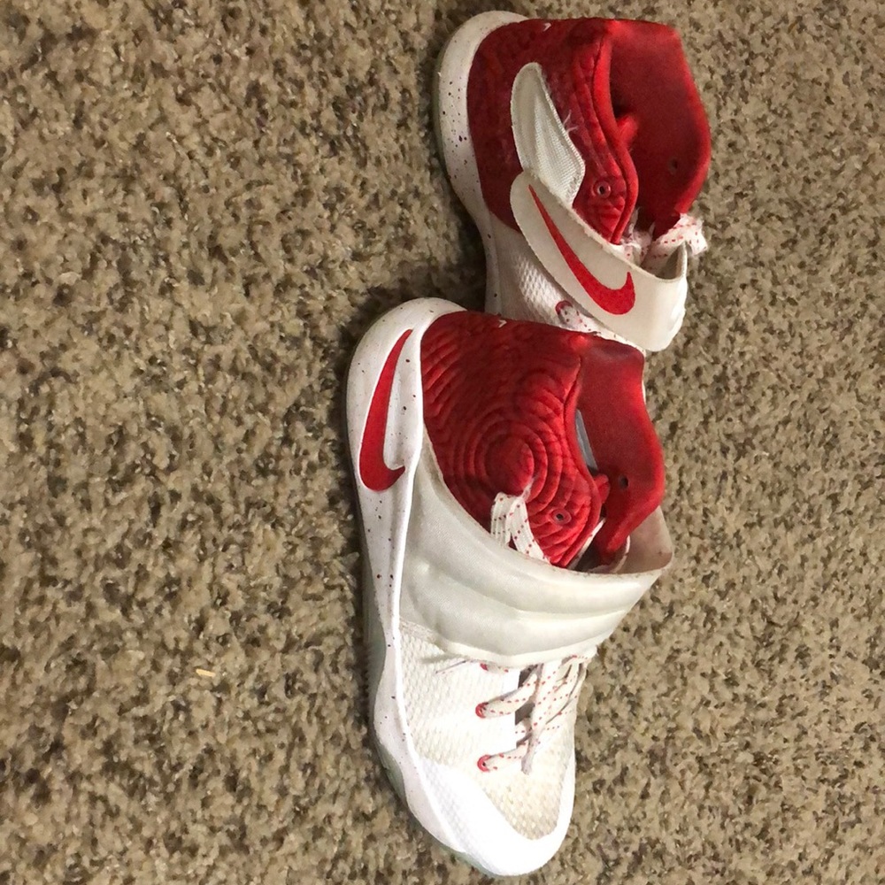 JBY Edition Kyries (Red and White)